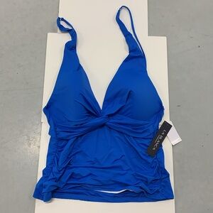La Blanca Women's Swimsuit Top